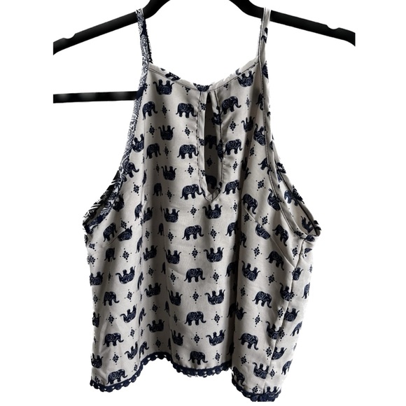 Crop Top - Picture 2 of 6